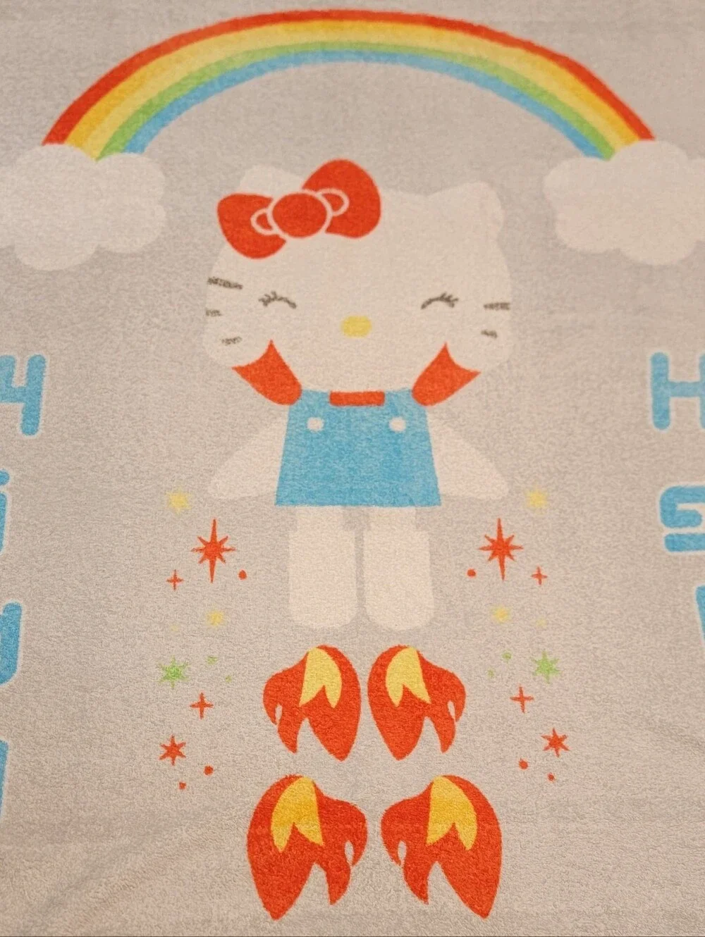 RARE 2007 Hello Kitty Rocket robot Rainbow Fleece Throw Blanket
